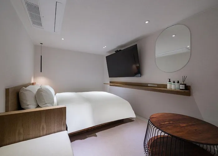 Hotel Sinchon Apl *
