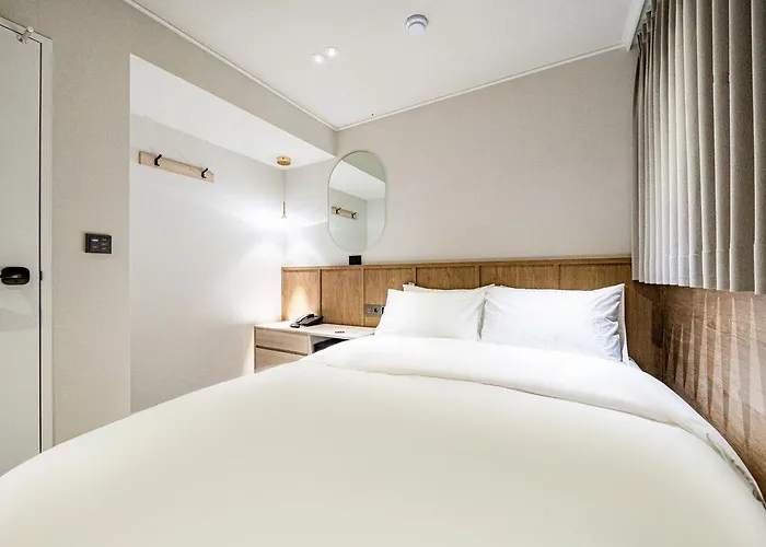 Sinchon Apl Hotel Séoul