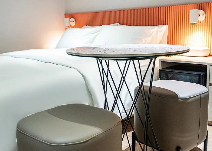 Hotel Sinchon Apl