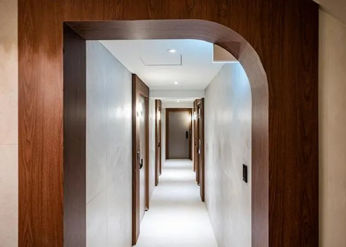 Hotel Sinchon Apl *
