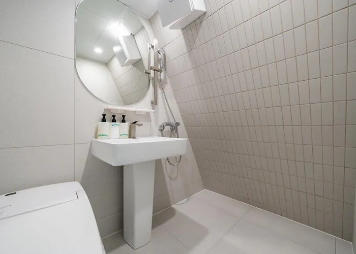 Hotel Sinchon Apl *