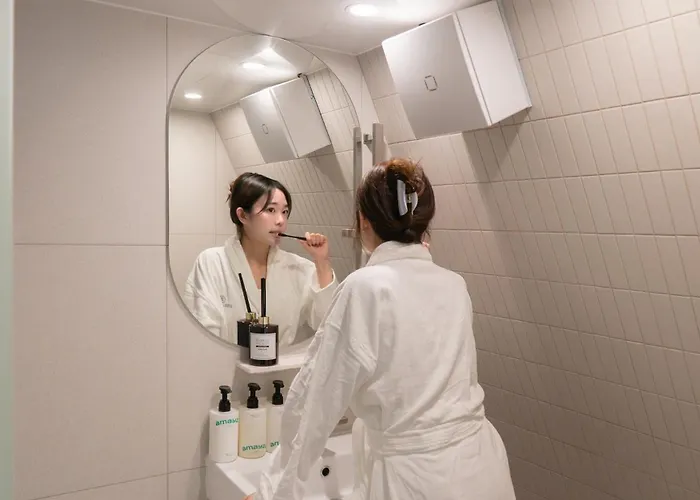Hotel Sinchon Apl